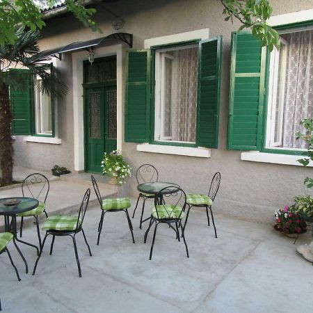 Apartman Julia Apartment Рийека Екстериор снимка