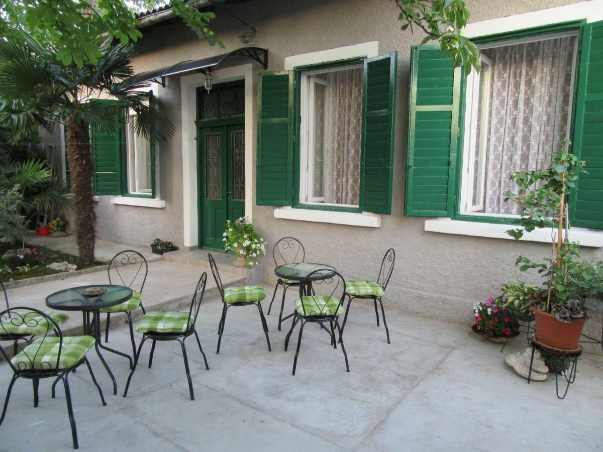 Apartman Julia Apartment Рийека Екстериор снимка