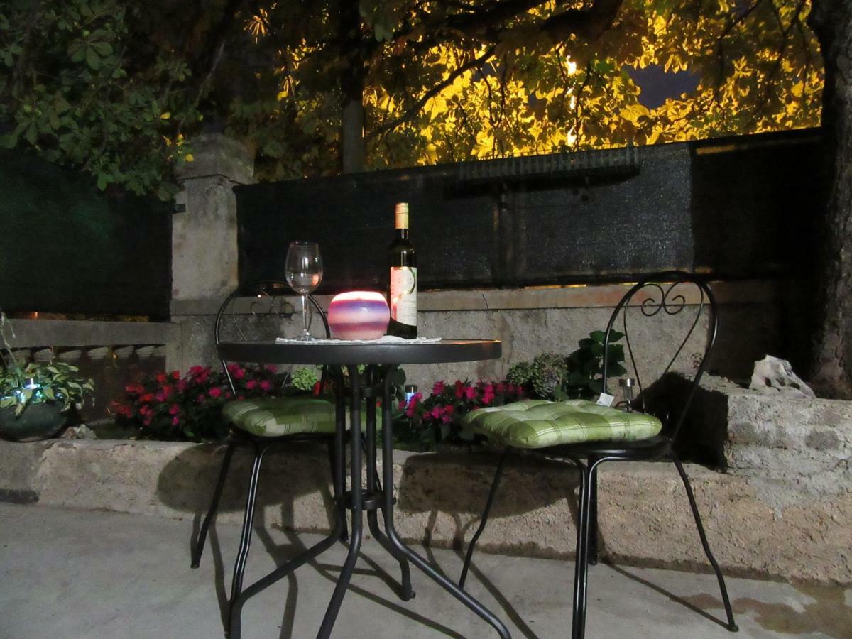 Apartman Julia Apartment Рийека Екстериор снимка